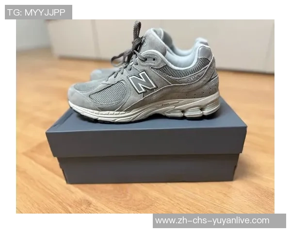 探索nb足球鞋的魅力与性能提升你的场上表现与自信 探索nb足球鞋的魅力与性能提升你的场上表现与自信